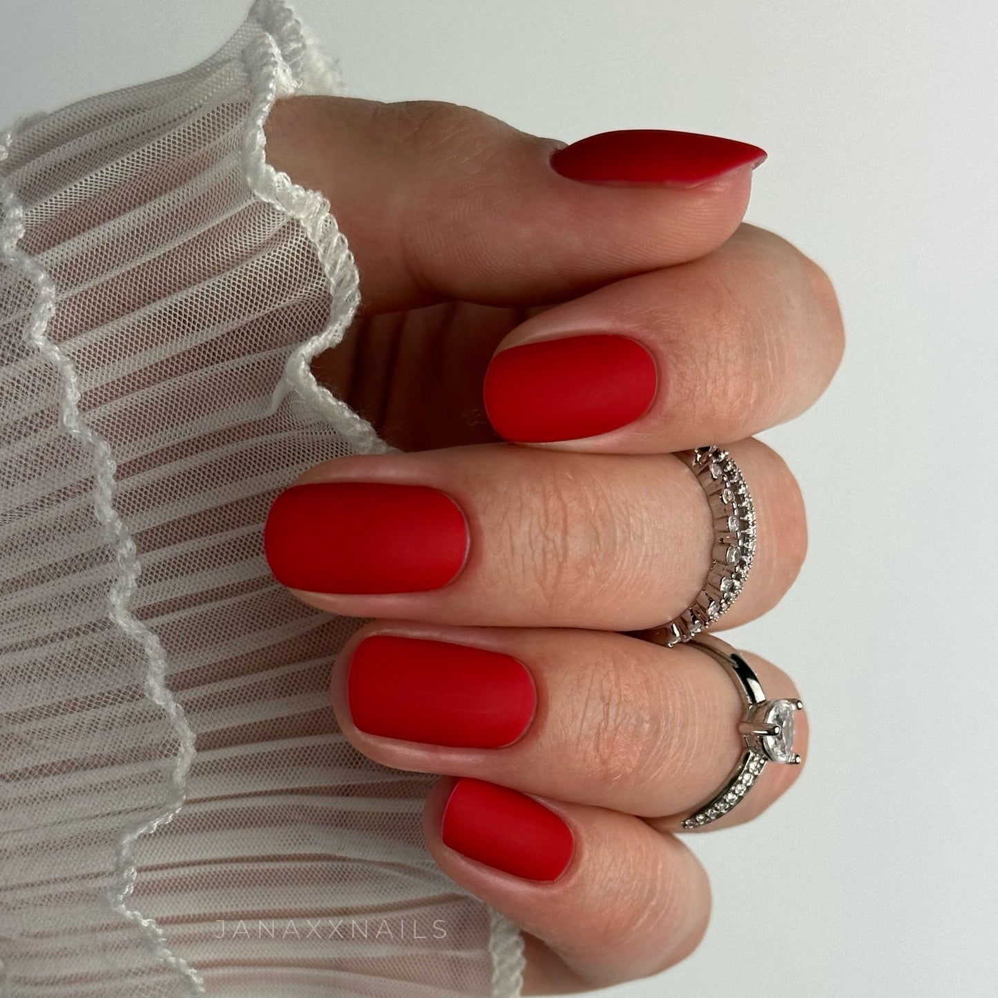 Gel polish Studios, Merci, 8ml - LABORATOIRES DIDIER